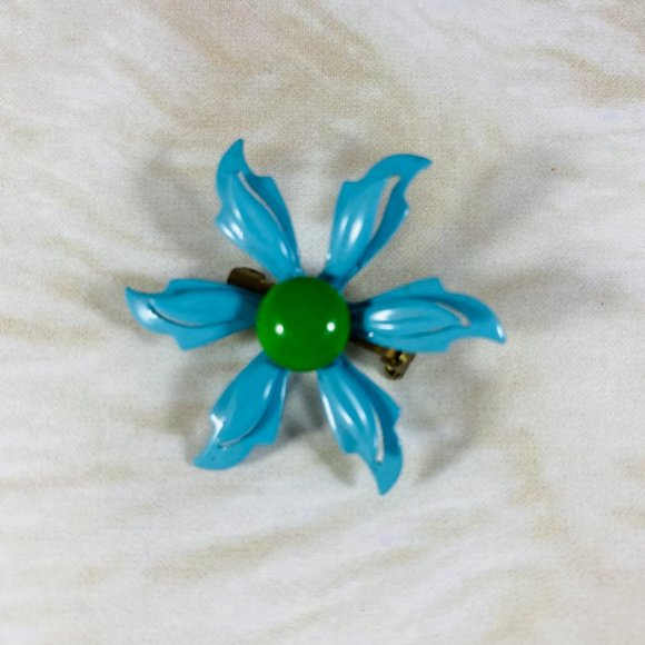 Petite vintage little enamel daisy flower pin 60s turquoise and green - Picture 3 of 4